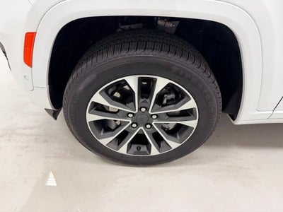 2023 Jeep Grand Cherokee L Overland 4x4
