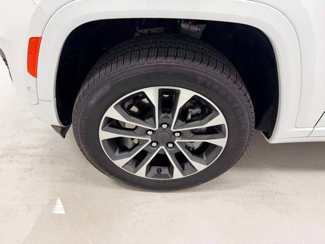 2023 Jeep Grand Cherokee L Overland 4x4