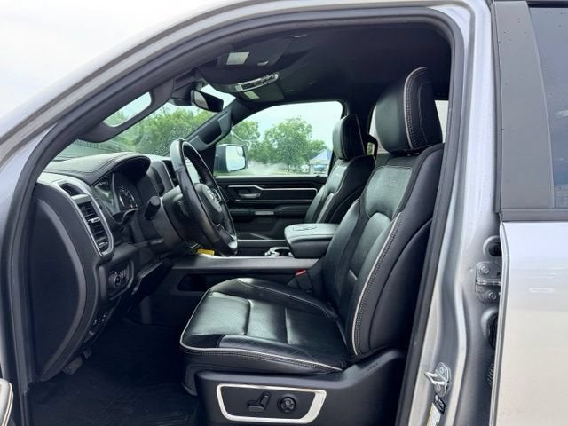 2021 RAM 1500 Laramie Crew Cab 4x4 5'7" Box