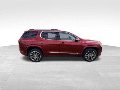 2022 GMC Acadia Denali