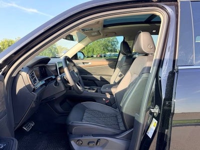 2026 Volkswagen Atlas SEL Premium R-Line