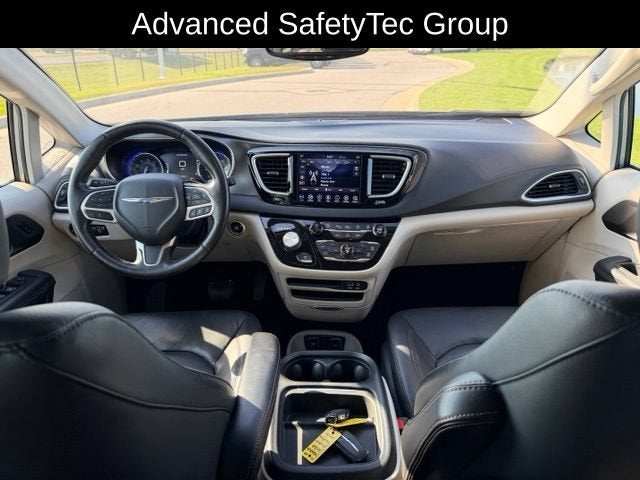2020 Chrysler Pacifica Touring L