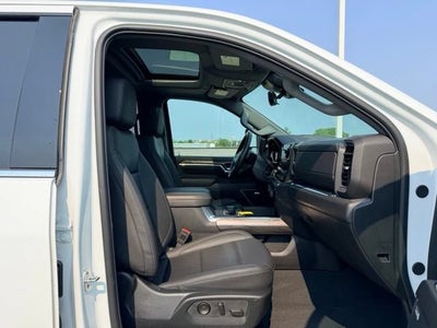 2025 Chevrolet Silverado 3500 HD LTZ