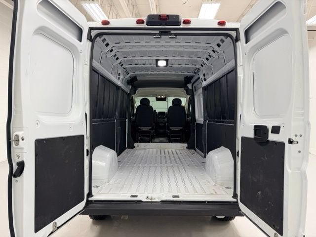 2026 RAM ProMaster Cargo Van Tradesman