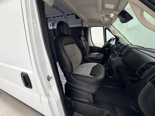 2026 RAM ProMaster Cargo Van Tradesman