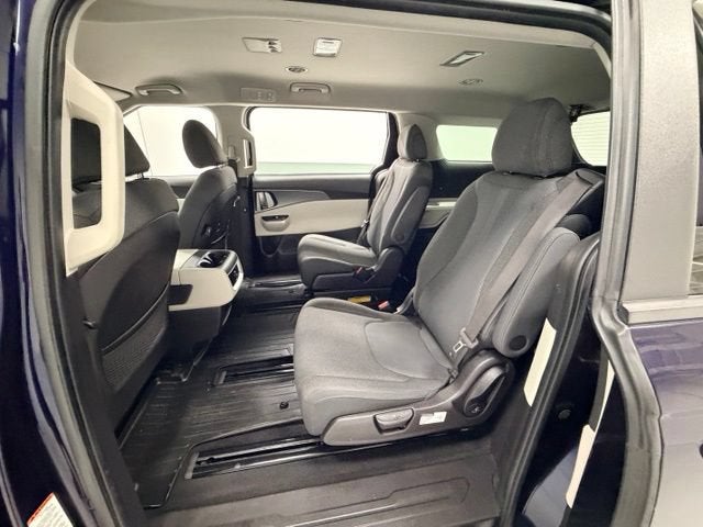 2022 Kia Carnival MPV LX