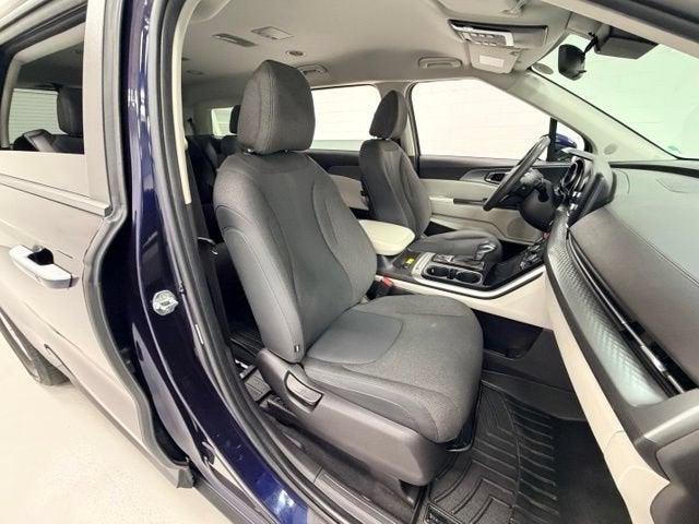 2022 Kia Carnival MPV LX
