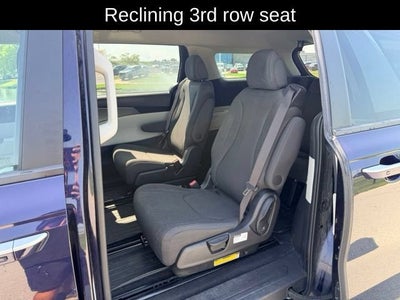 2022 Kia Carnival MPV LX