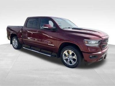 2022 RAM 1500 Laramie Crew Cab 4x4 5'7" Box