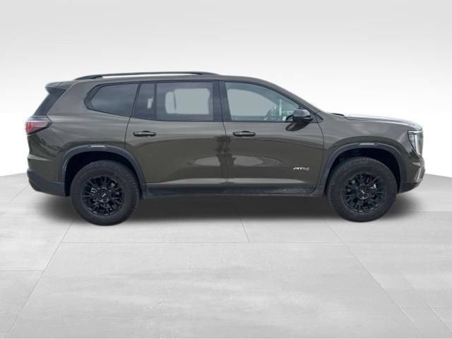2024 GMC Acadia AT4