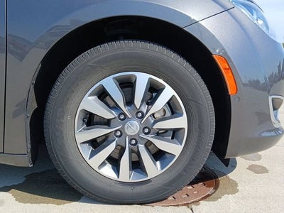 2020 Chrysler Pacifica Touring L Plus