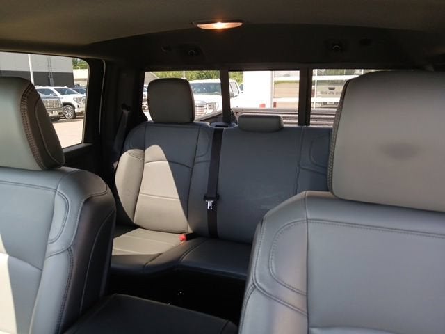 2025 RAM 2500 Tradesman Crew Cab 4x4 6'4" Box