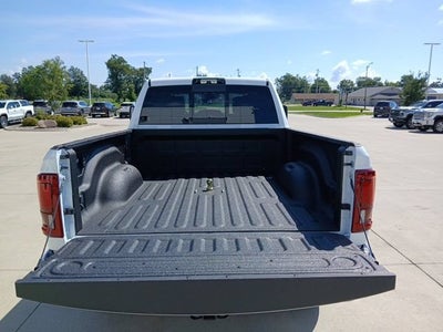 2025 RAM 2500 Tradesman Crew Cab 4x4 6'4" Box