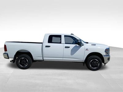 2025 RAM 2500 Tradesman Crew Cab 4x4 6'4" Box