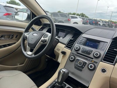 2018 Ford Taurus SE