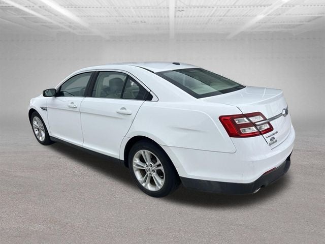 2018 Ford Taurus SE