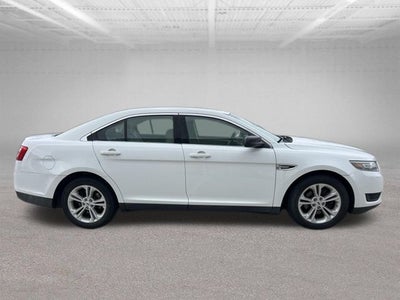2018 Ford Taurus SE