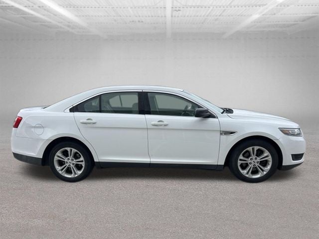 2018 Ford Taurus SE