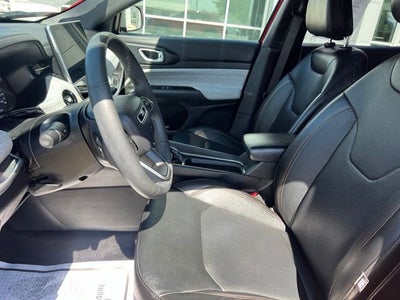 2023 Jeep Compass Latitude Lux