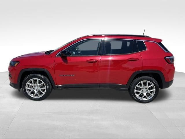2023 Jeep Compass Latitude Lux
