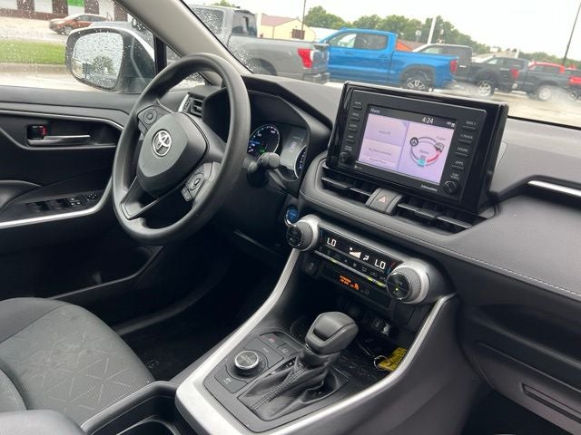 2021 Toyota RAV4 Hybrid XLE