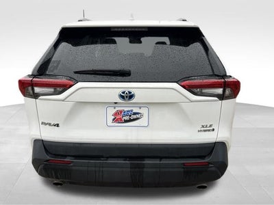 2021 Toyota RAV4 Hybrid XLE