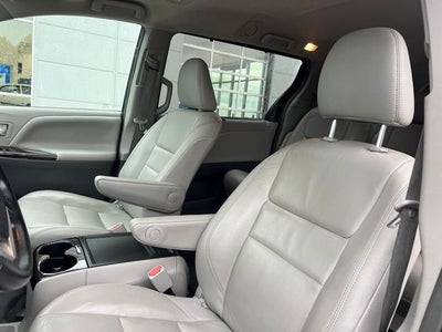 2019 Toyota Sienna XLE 8 Passenger