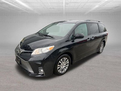2019 Toyota Sienna XLE 8 Passenger