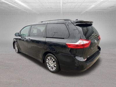 2019 Toyota Sienna XLE 8 Passenger