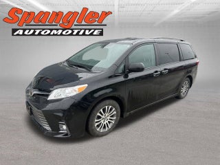 2019 Toyota Sienna XLE 8 Passenger